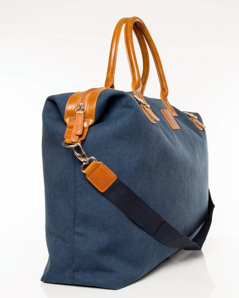 Brouk The Weekend Traveler