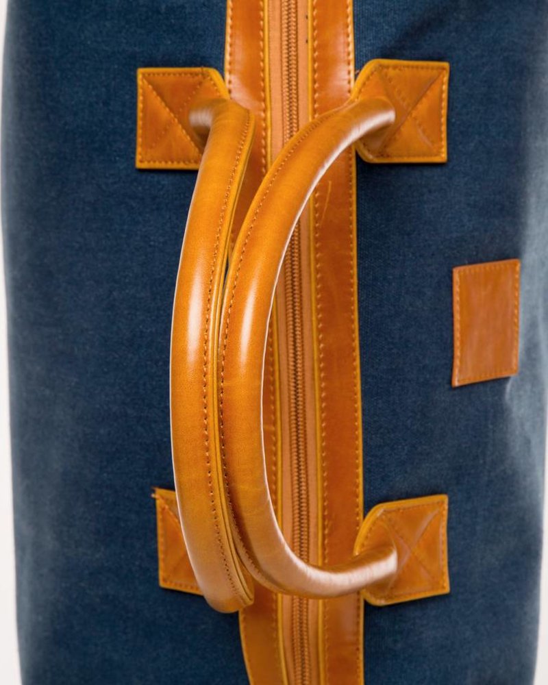 Brouk The Weekend Traveler