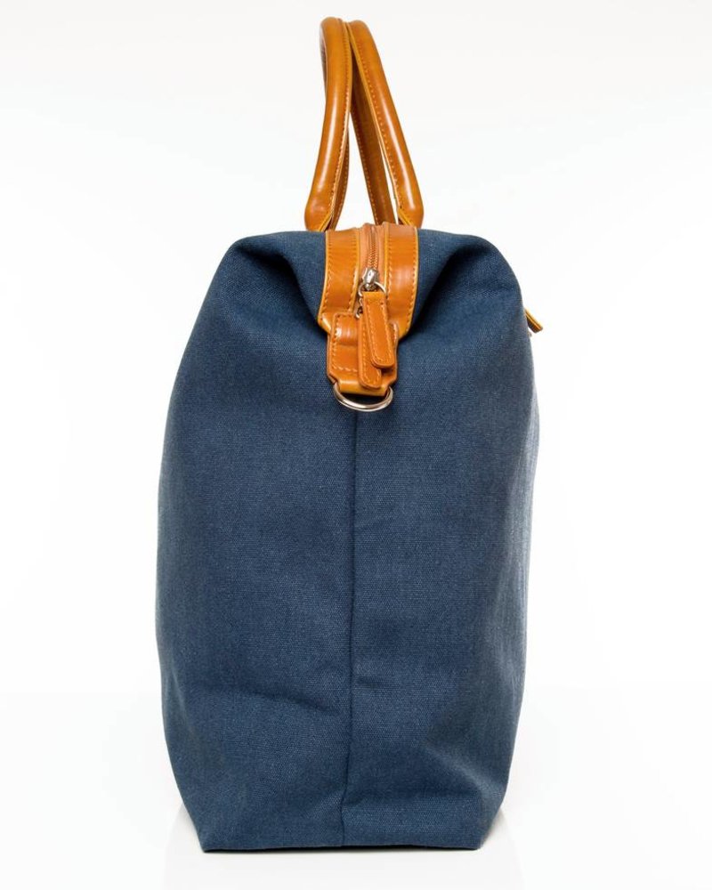 Brouk The Weekend Traveler