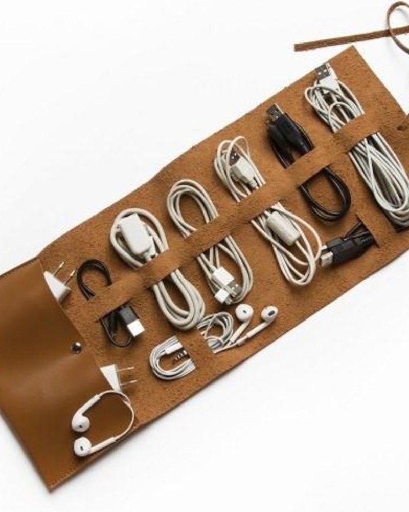 Brouk leather travel cord roll brown
