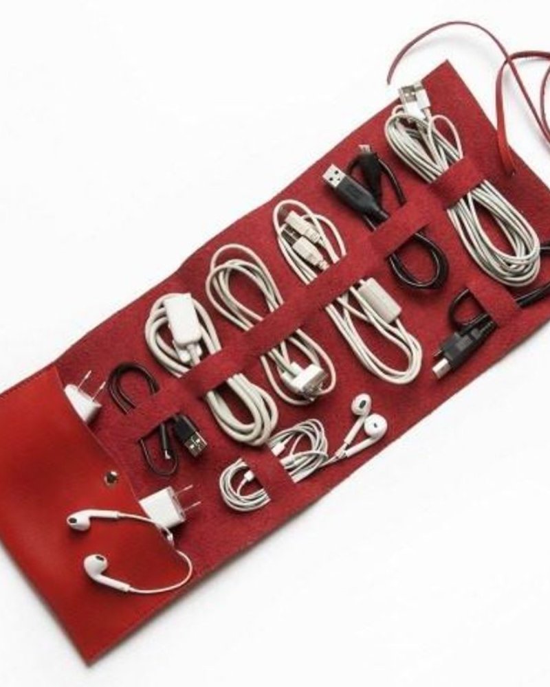 Brouk leather travel cord roll brown