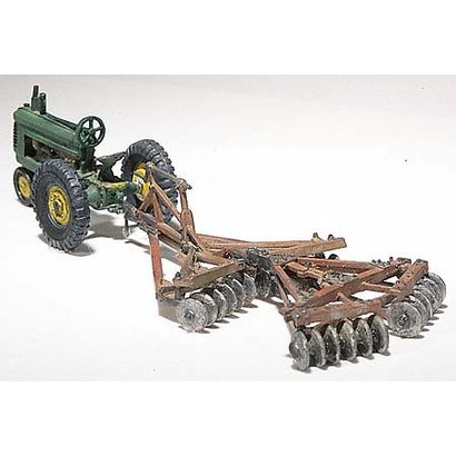 WOO - Woodland Scenics 785- HO Disc & Tractor 1938-46