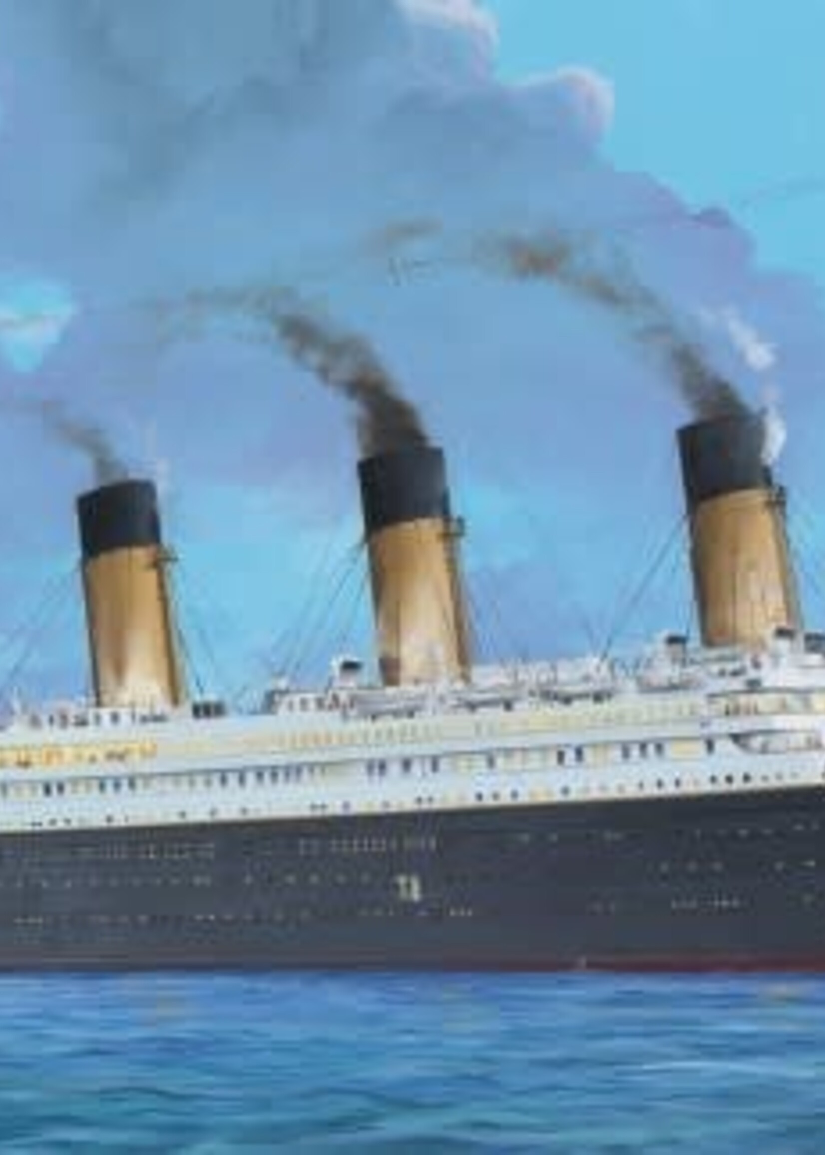 Trumpeter Models (TSM) TSM3719  RMS Titanic Ocean Liner with LED Lighting  1/200