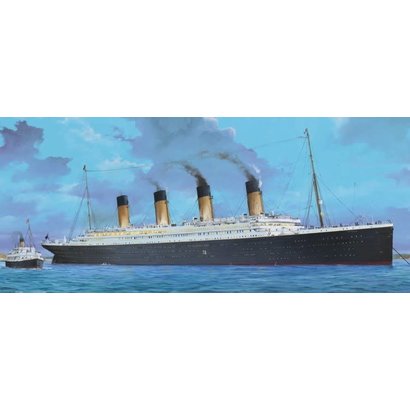 TSM - Trumpeter Models 3713S RMS TITANIC OCEAN LINER 1/200