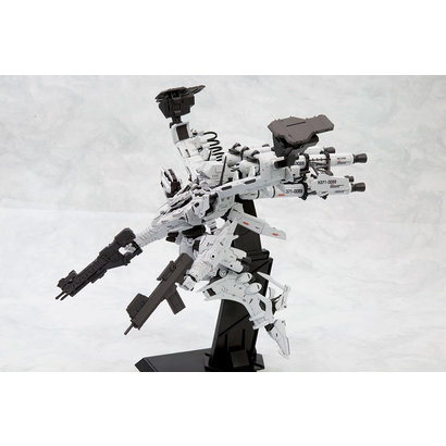 Kotobukiya (KBY) VI061 ARMORED CORE WHITE GLINT & V.O. BSET MODEL KIT 1/72