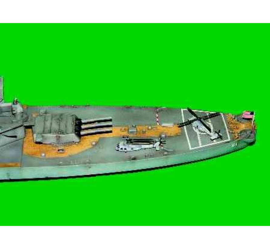 5701 U.S.S. Iowa BB61 Battleship 1/700