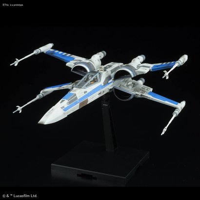 BANDAI MODEL KITS 223296 Blue Squadron Resistance X-Wing Fighter "Star Wars: The Last Jedi", Bandai Star Wars 1/72 Plastic Model
