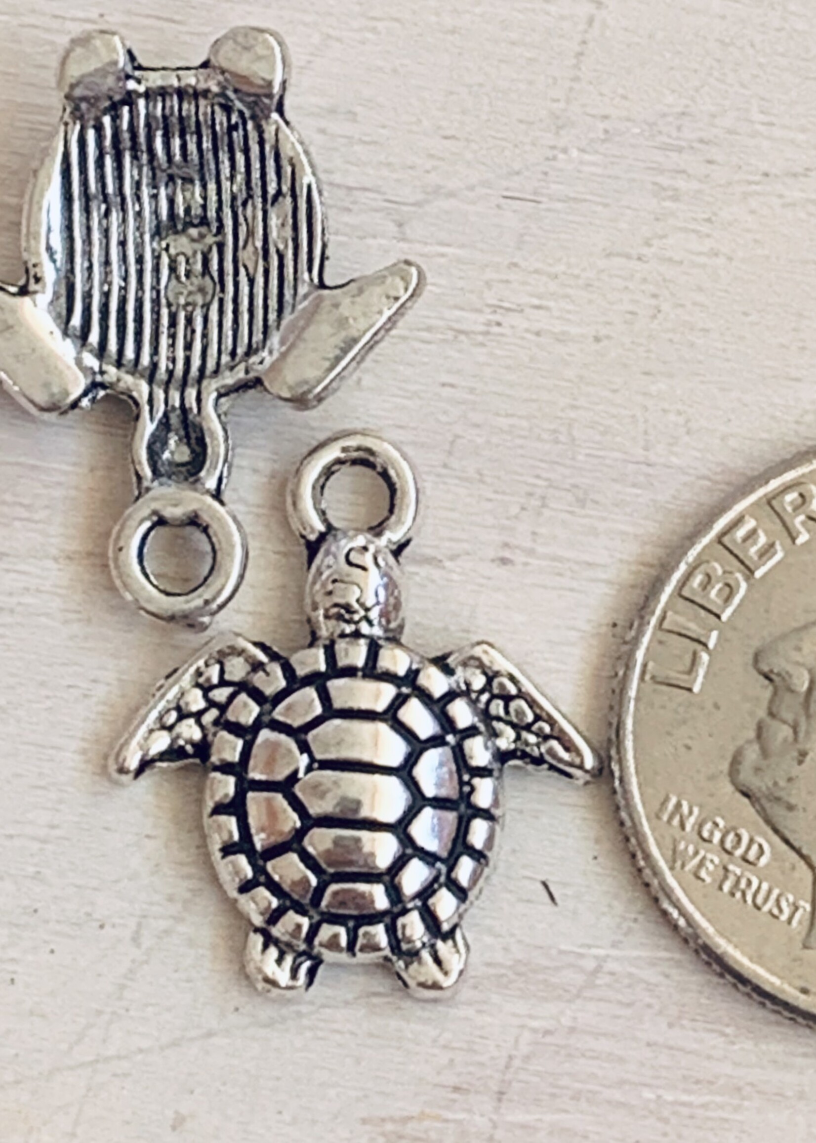 16mm Honu Antique Silver