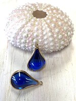 Glass Charm Gold Plated Cobalt ea