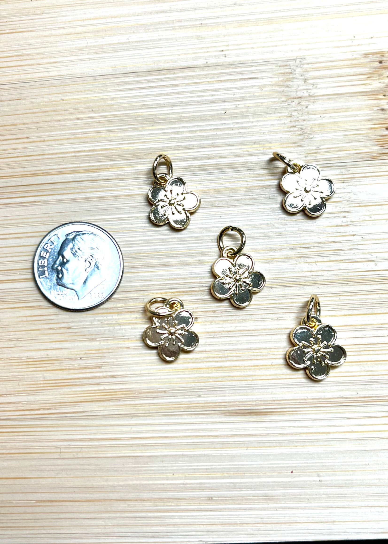 Sakura Gold Charm ea