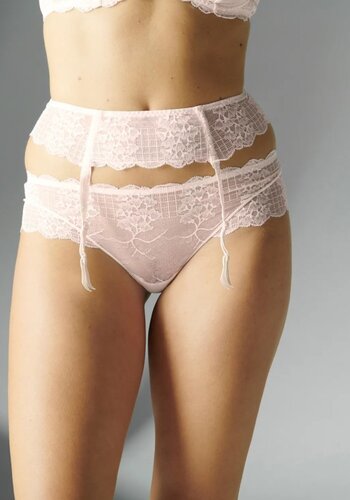 Reve Suspender 