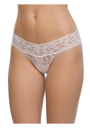Signature Lace Low Rise Thong 