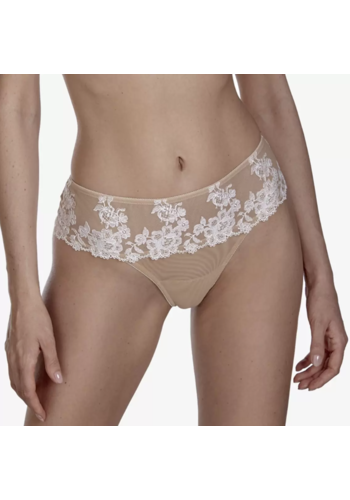 Tiramisu Seamless Back Thong 