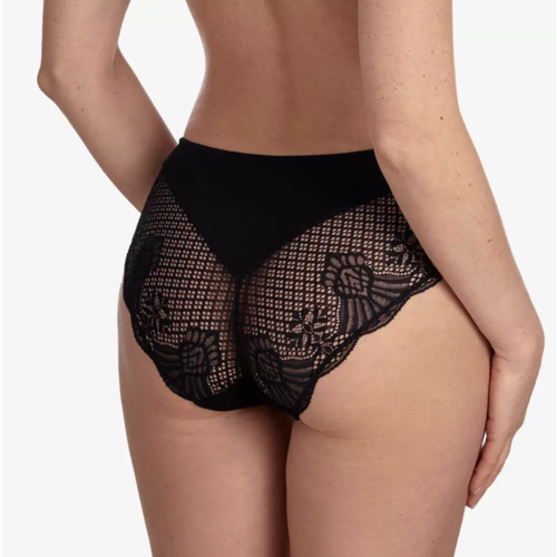 Delicieux Lace Back Shorts 