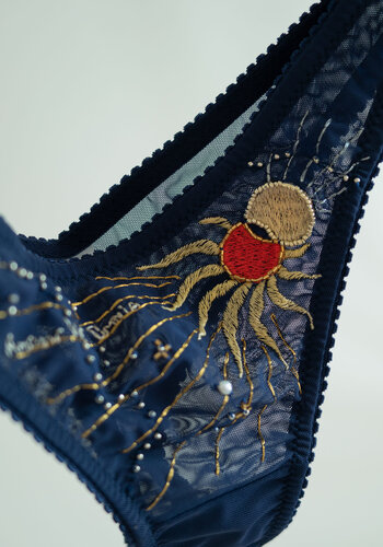 Eclipse Thong 