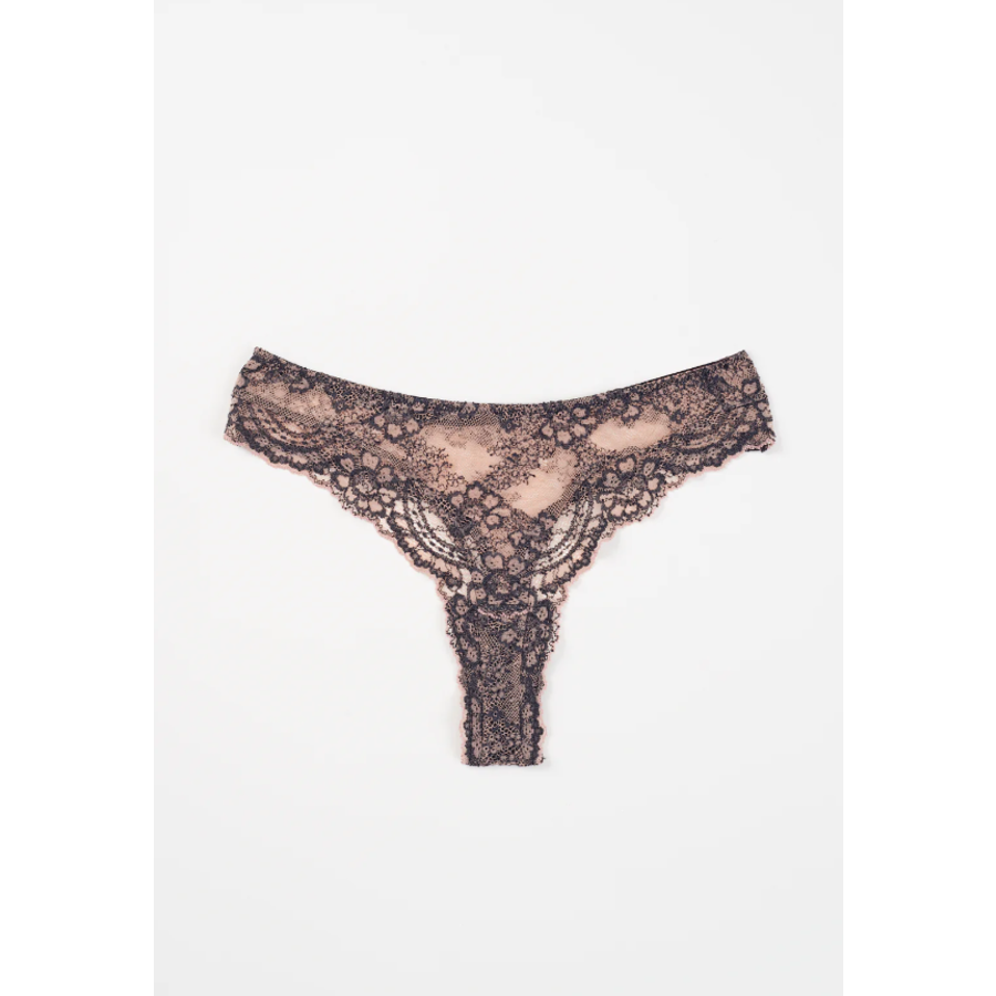 Farah Thong