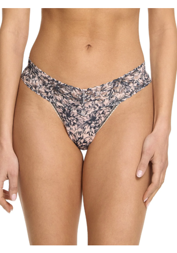 Signature Lace Low Rise Thong 