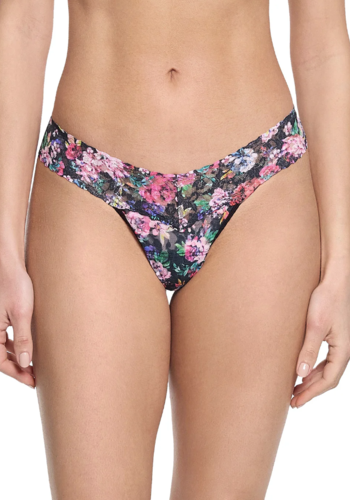 Signature Lace Low Rise Thong 