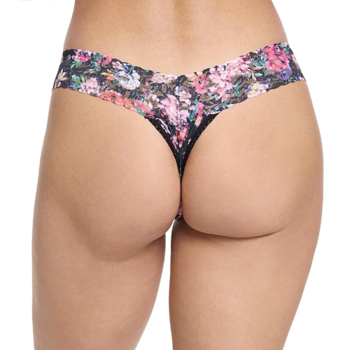 Signature Lace Low Rise Thong 