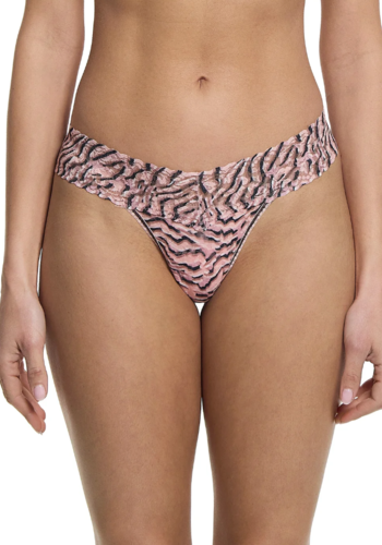 Signature Lace Low Rise Thong 