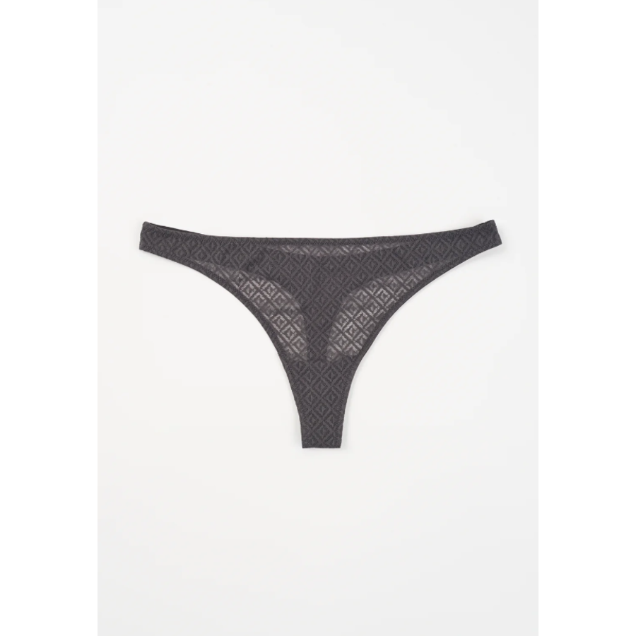 Betty Thong