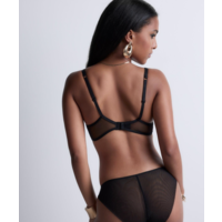 Sense of Illusion Brazilian Brief