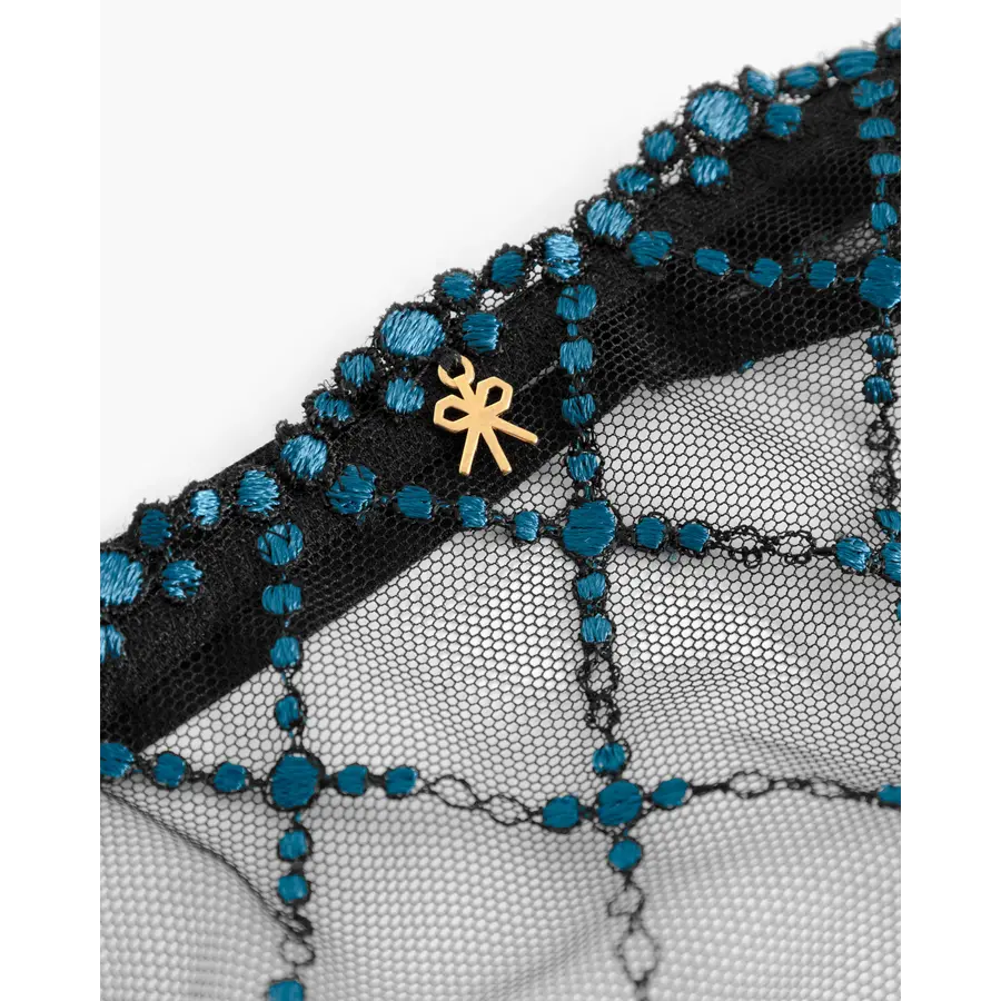 Avventura String Thong