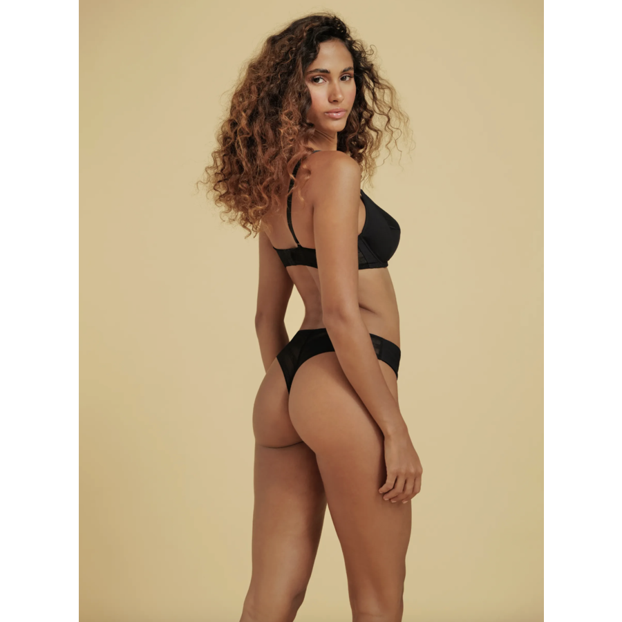 New Apesanteur Thong