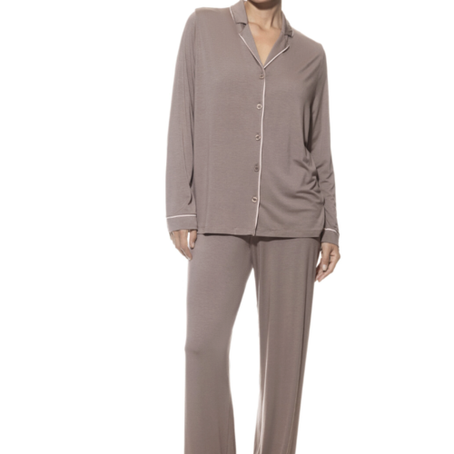Pure Chic Long-Sleeved Pyjama 