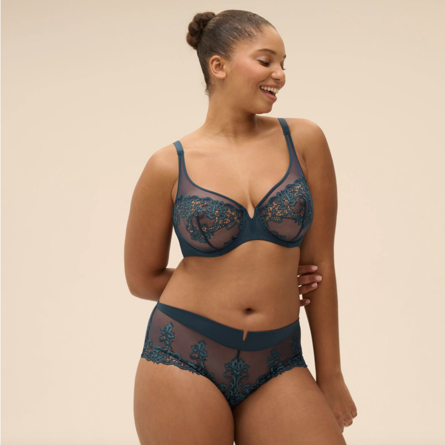 Saga Plunging Underwired Bra