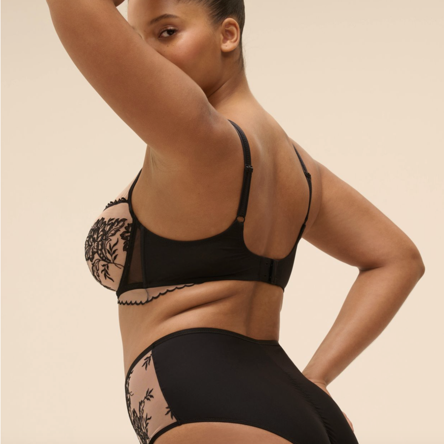 Romance Plunging Underwired Bra