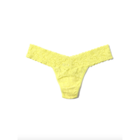Signature Lace Low Rise Thong