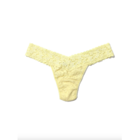 Signature Lace Low Rise Thong