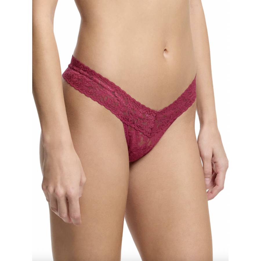 Signature Lace Low Rise Thong