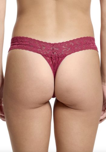 Signature Lace Low Rise Thong 