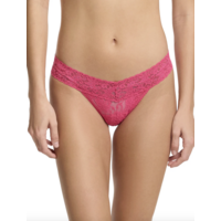 Signature Lace Low Rise Thong