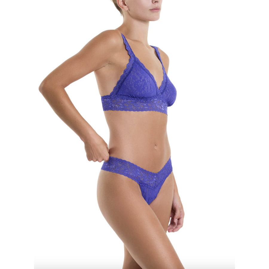 Signature Lace Low Rise Thong
