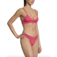 Signature Lace Low Rise Thong