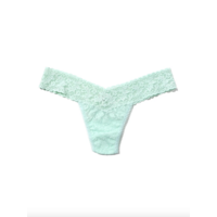 Signature Lace Low Rise Thong
