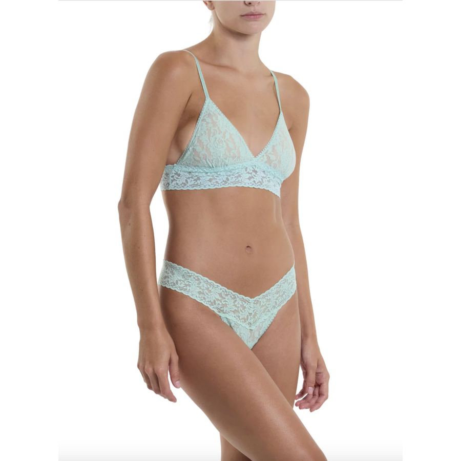 Signature Lace Low Rise Thong