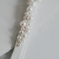 Aphrodite Pearl Cluster Garter MEDIUM/LARGE