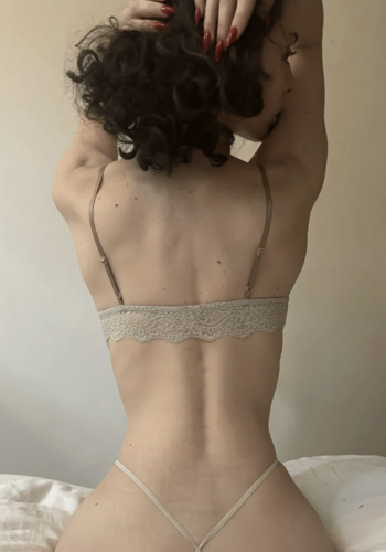 So Fine Lace Summer Stories Tiki G 