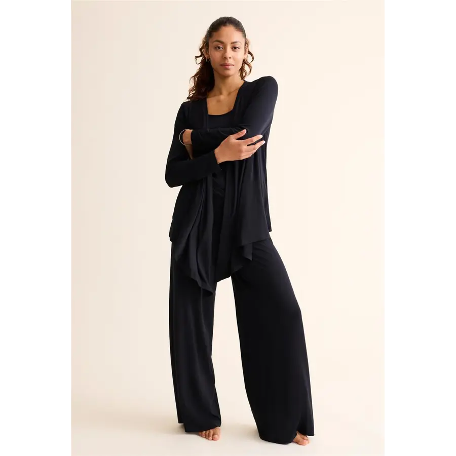 Cozy Essentials Wrap With Pockets