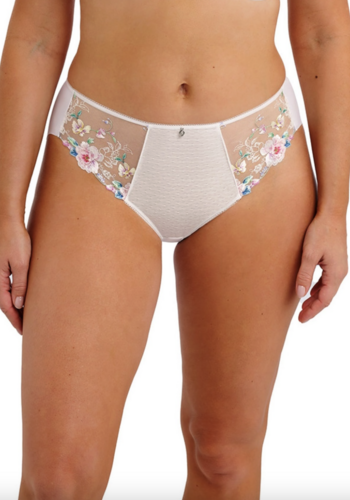 Lilia Brief 