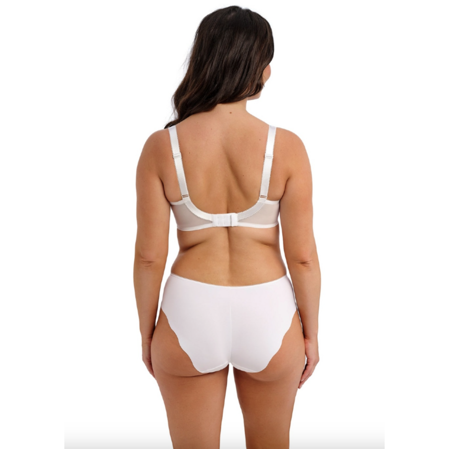 Lilia Brief