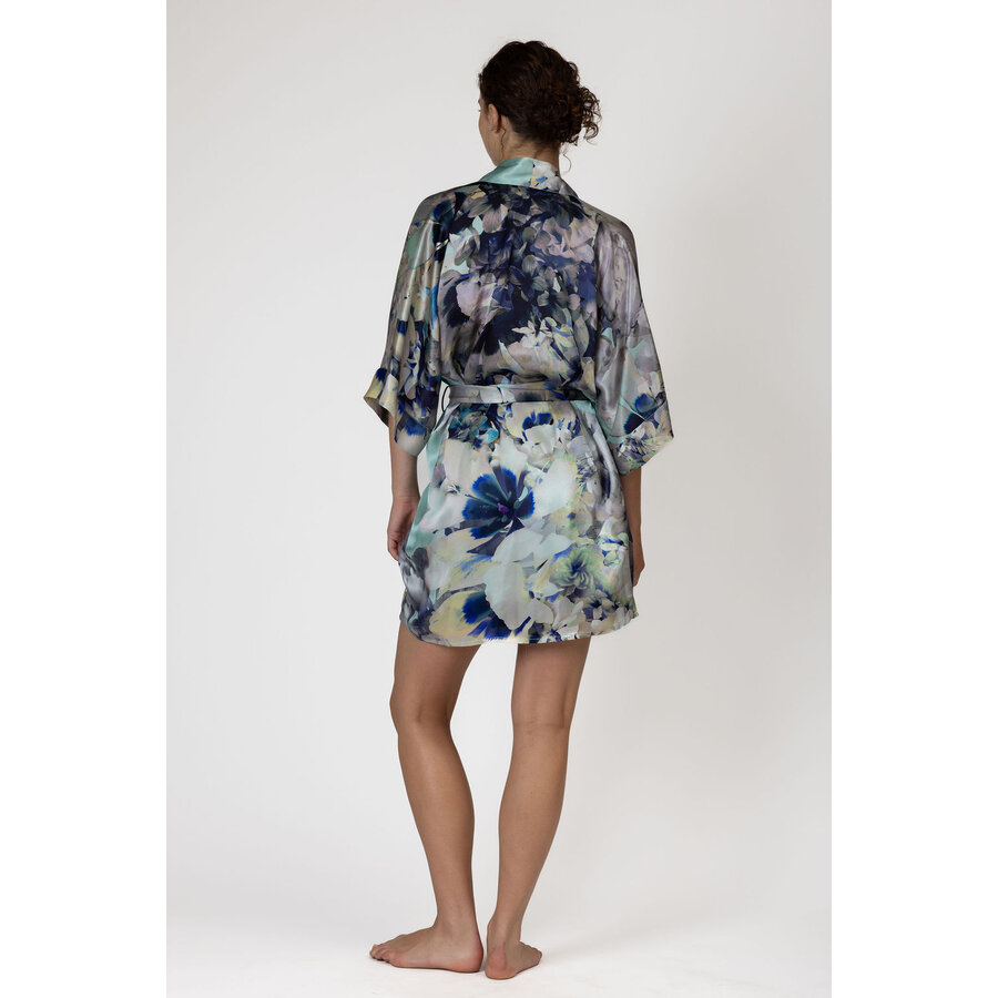 Tranquil Short Robe