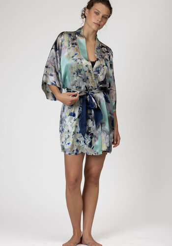 Tranquil Short Robe 