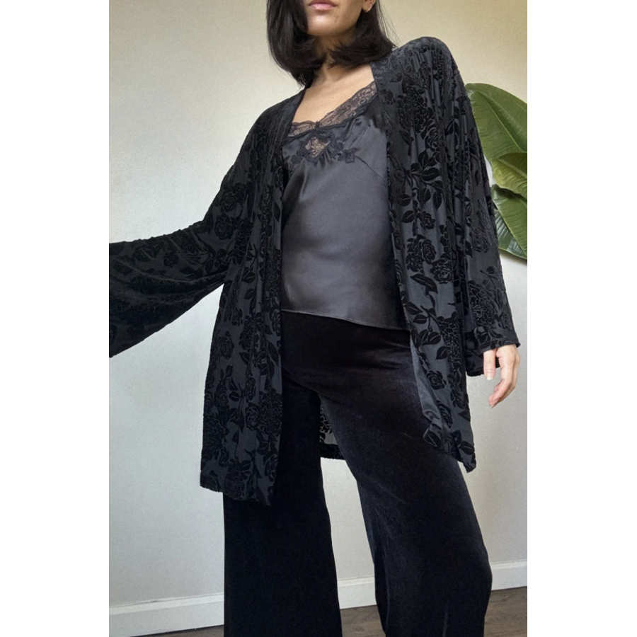 Bed Of Roses Kimono