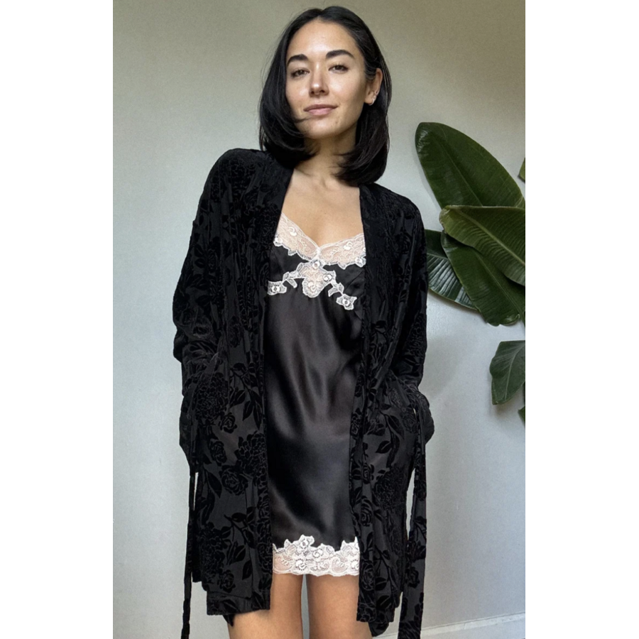 Bed Of Roses Kimono