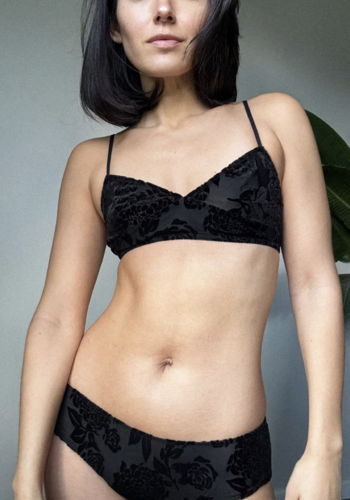 Bed Of Roses Retro Bralette 